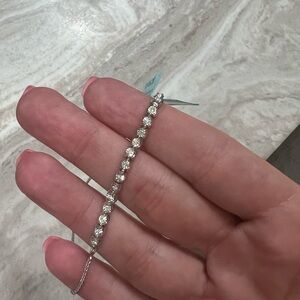 Diamond tennis bracelet